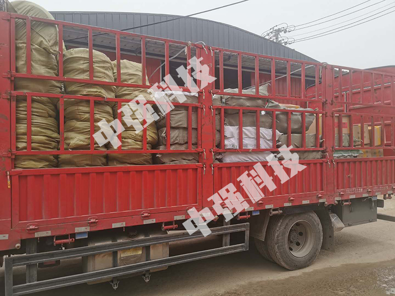 注漿封孔器+管件+球閥裝置，滿滿一大車發(fā)往山西太原